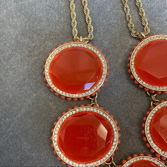 Banana Republic orange red round rhinestone acrylic statement necklace - Picture 5 of 12